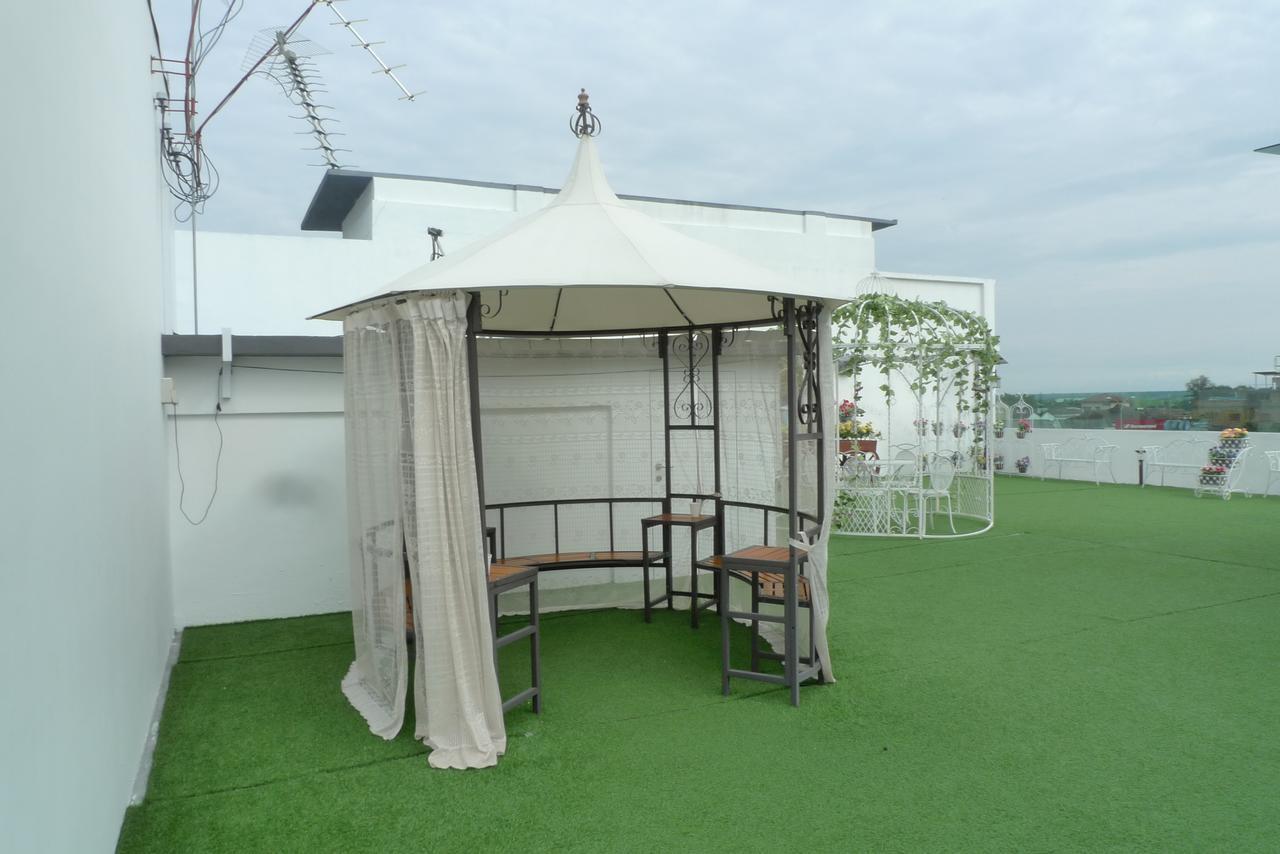 A+ Boutique Hotel Sekinchan Eksteriør billede